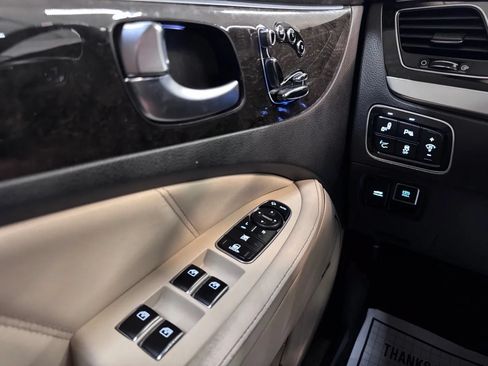 Used 2014 Hyundai Equus Ultimate RWD image 20