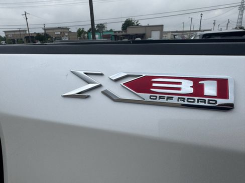Used 2020 GMC Sierra 1500 SLT w/ SLT Premium Package AWD/4WD image 14