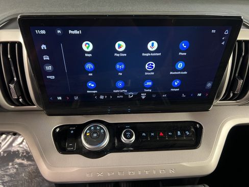 New 2026 Ford Expedition Active image 9