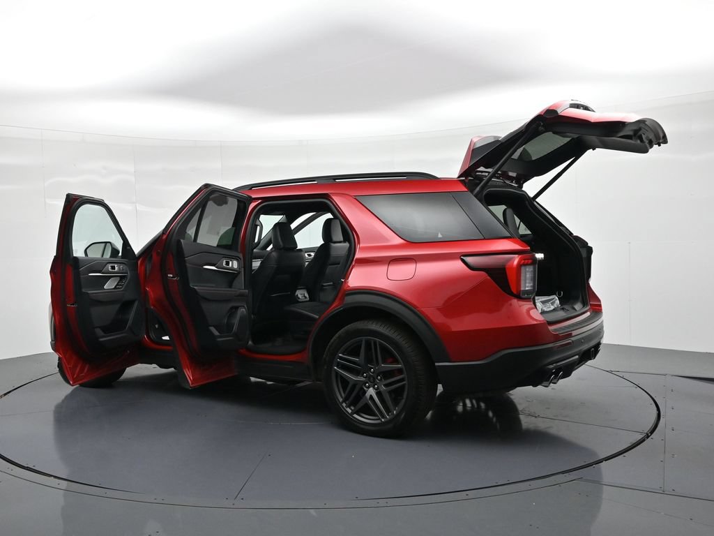 Used 2025 Ford Explorer ST w/ Sun And Sound Package AWD/4WD image 23