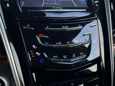 Used 2020 Cadillac Escalade ESV Premium Luxury image 48