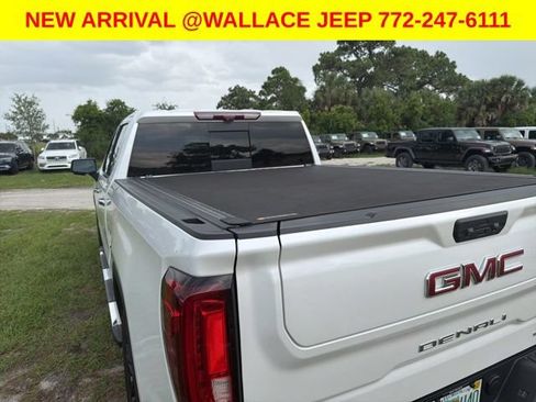 Used 2024 GMC Sierra 1500 Denali w/ Technology Package AWD/4WD image 13