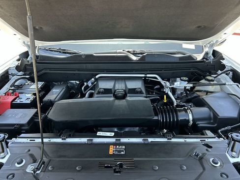 Used 2025 GMC Canyon Elevation RWD image 29