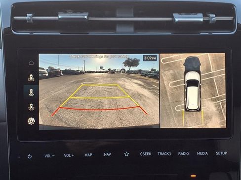 Used 2024 Hyundai Tucson Limited image 18