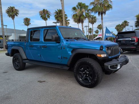 Certified 2026 Jeep Gladiator Sport AWD/4WD image 2
