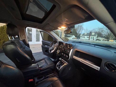 Used 2017 Jeep Compass High Altitude image 11