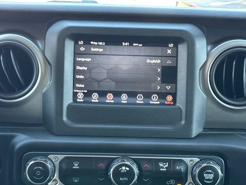 Certified 2021 Jeep Wrangler Unlimited Sport AWD/4WD image 22