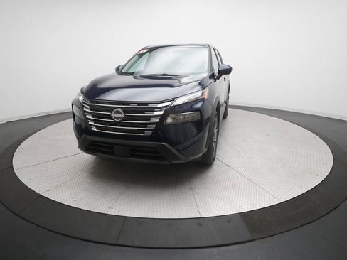 Certified 2026 Nissan Rogue SV image 12