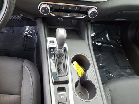 Used 2025 Nissan Altima 2.5 SV AWD/4WD image 14