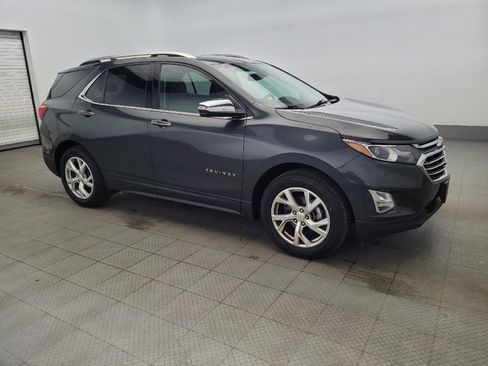Used 2018 Chevrolet Equinox Premier w/ Infotainment II Package AWD/4WD image 11