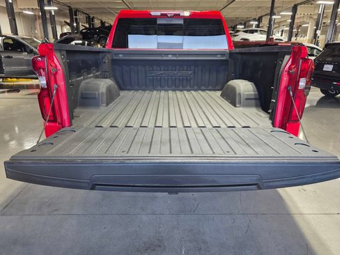 Used 2023 Chevrolet Silverado 1500 ZR2 w/ Technology Package AWD/4WD image 16