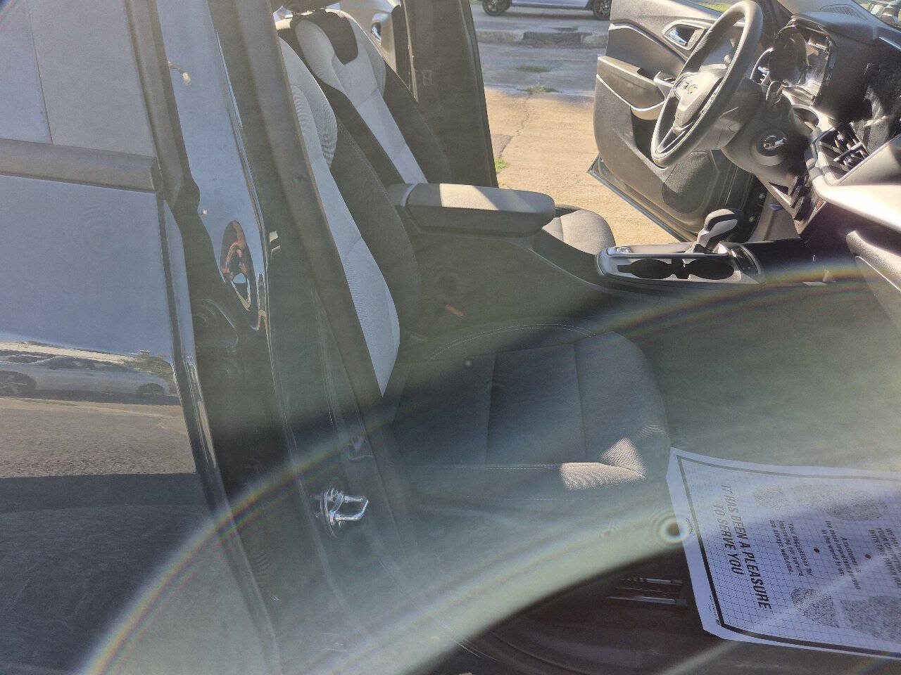Used 2026 Chevrolet Trax LS w/ LS Convenience Package FWD image 12