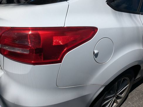 Used 2018 Ford Focus SE FWD image 13