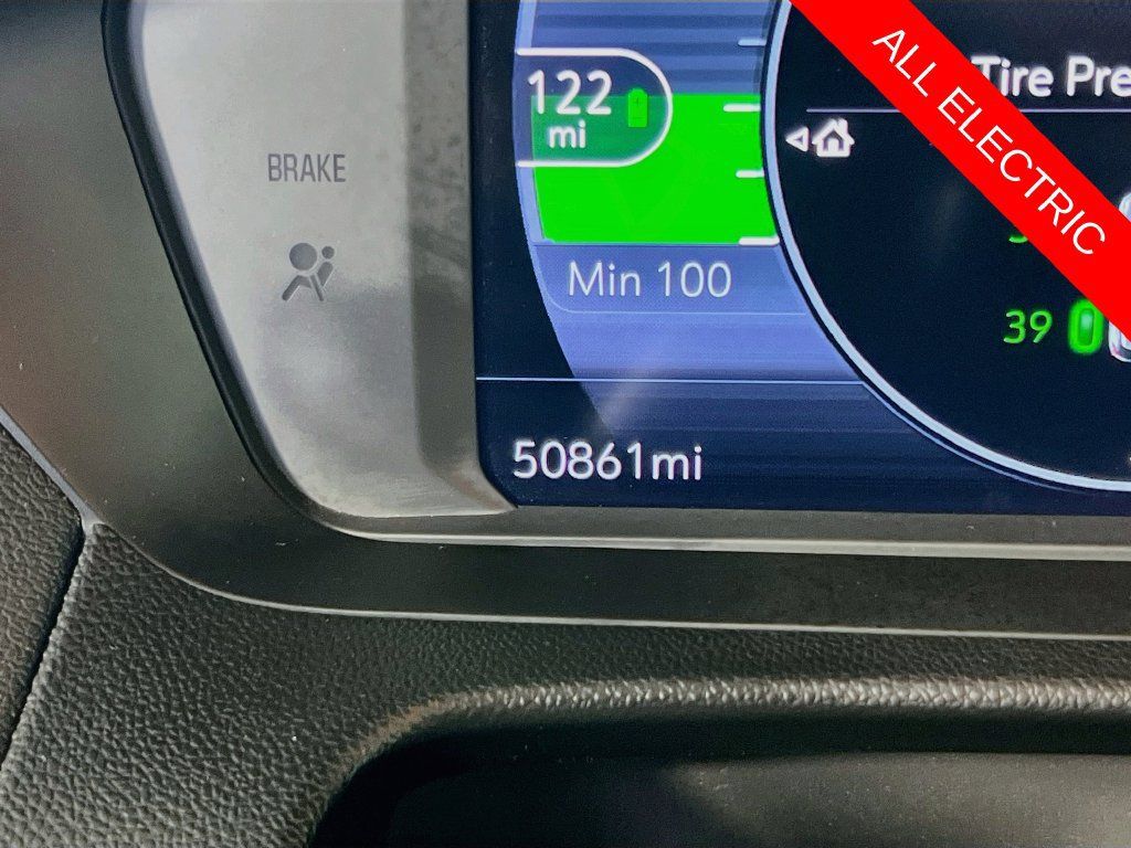 Used 2023 Chevrolet Bolt EUV Premier w/ Sun & Sound Package FWD image 13