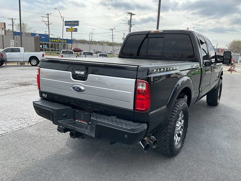 Used 2013 Ford F250 Platinum w/ FX4 Off Road Pkg image 5