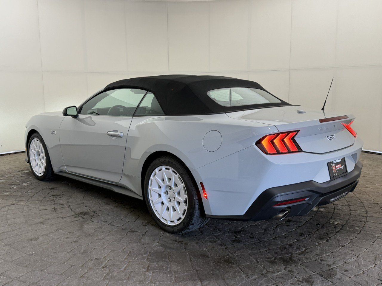 Used 2026 Ford Mustang GT Premium w/ GT Performance Package RWD image 13