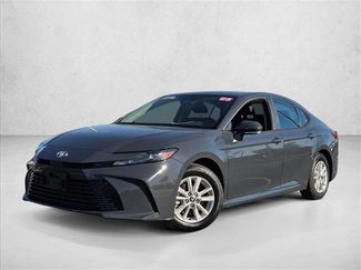 Used 2025 Toyota Camry LE video 1