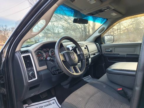 Used 2012 RAM 1500 Classic SLT AWD/4WD image 3