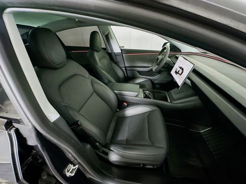 Used 2024 Tesla Model 3 Long Range RWD image 29