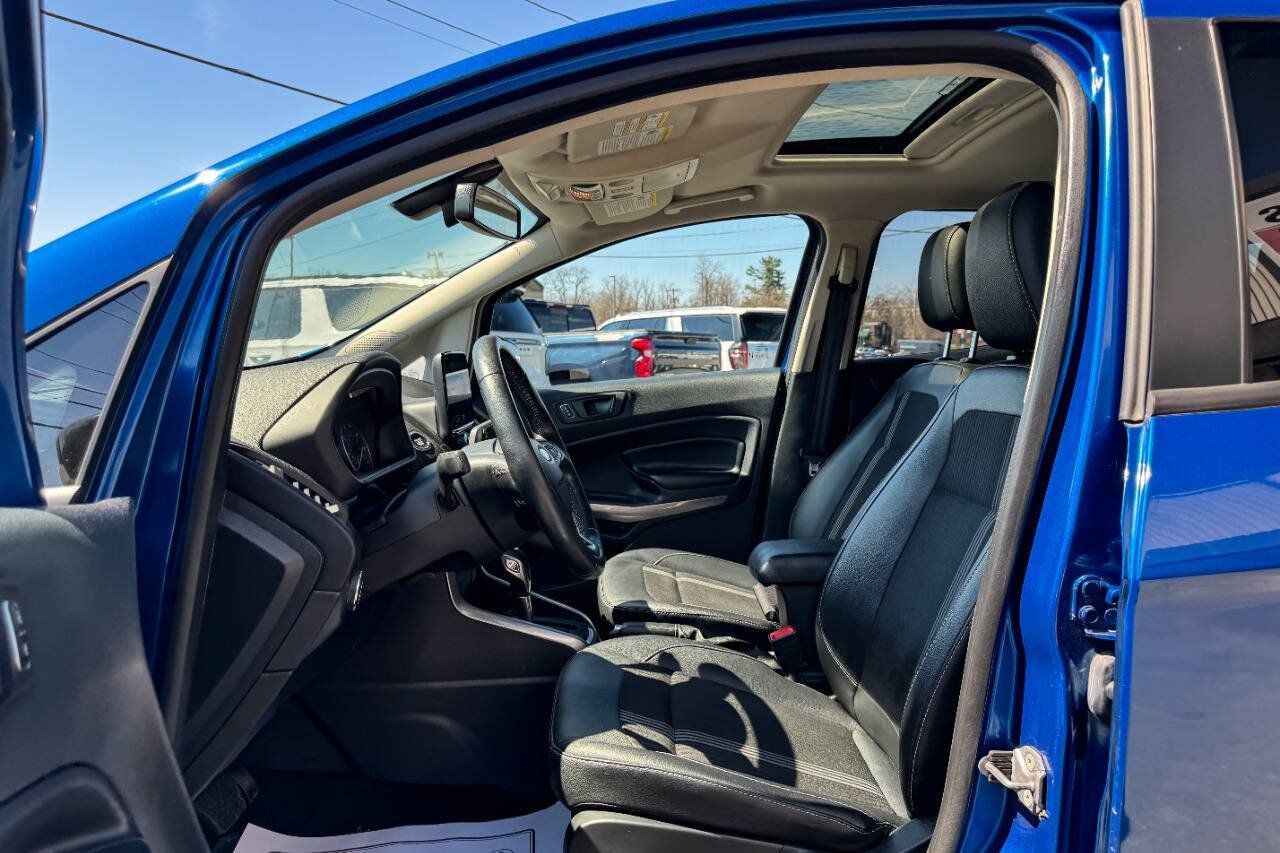 Used 2020 Ford EcoSport SES w/ SES Black Appearance Package AWD/4WD image 19