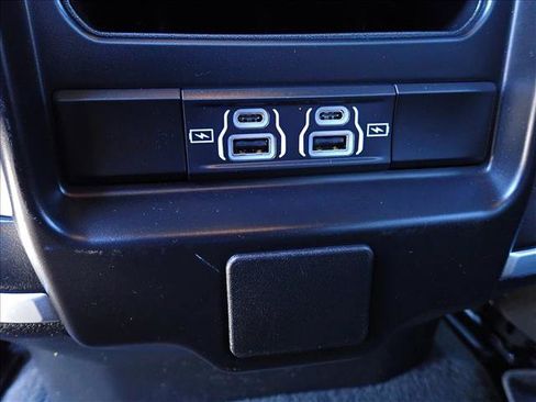 Used 2022 RAM 1500 Big Horn AWD/4WD image 11