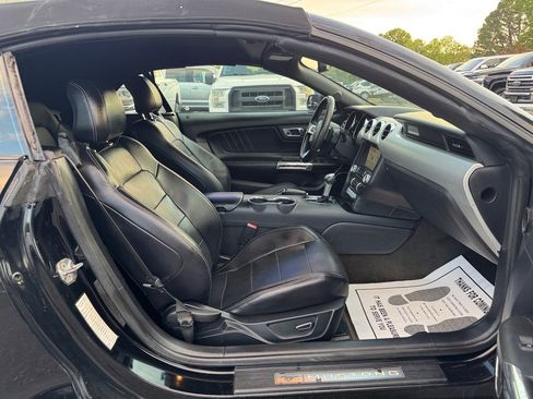 Used 2016 Ford Mustang GT Premium image 12