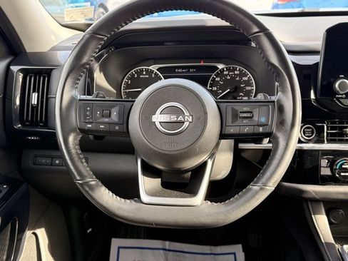 Certified 2022 Nissan Pathfinder SV w/ SV Black Package image 24