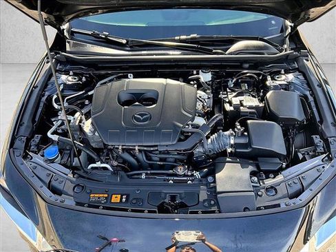 Used 2024 MAZDA MAZDA3 s FWD image 11