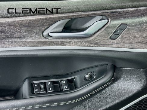 Used 2022 Jeep Grand Cherokee Limited 4xe image 28