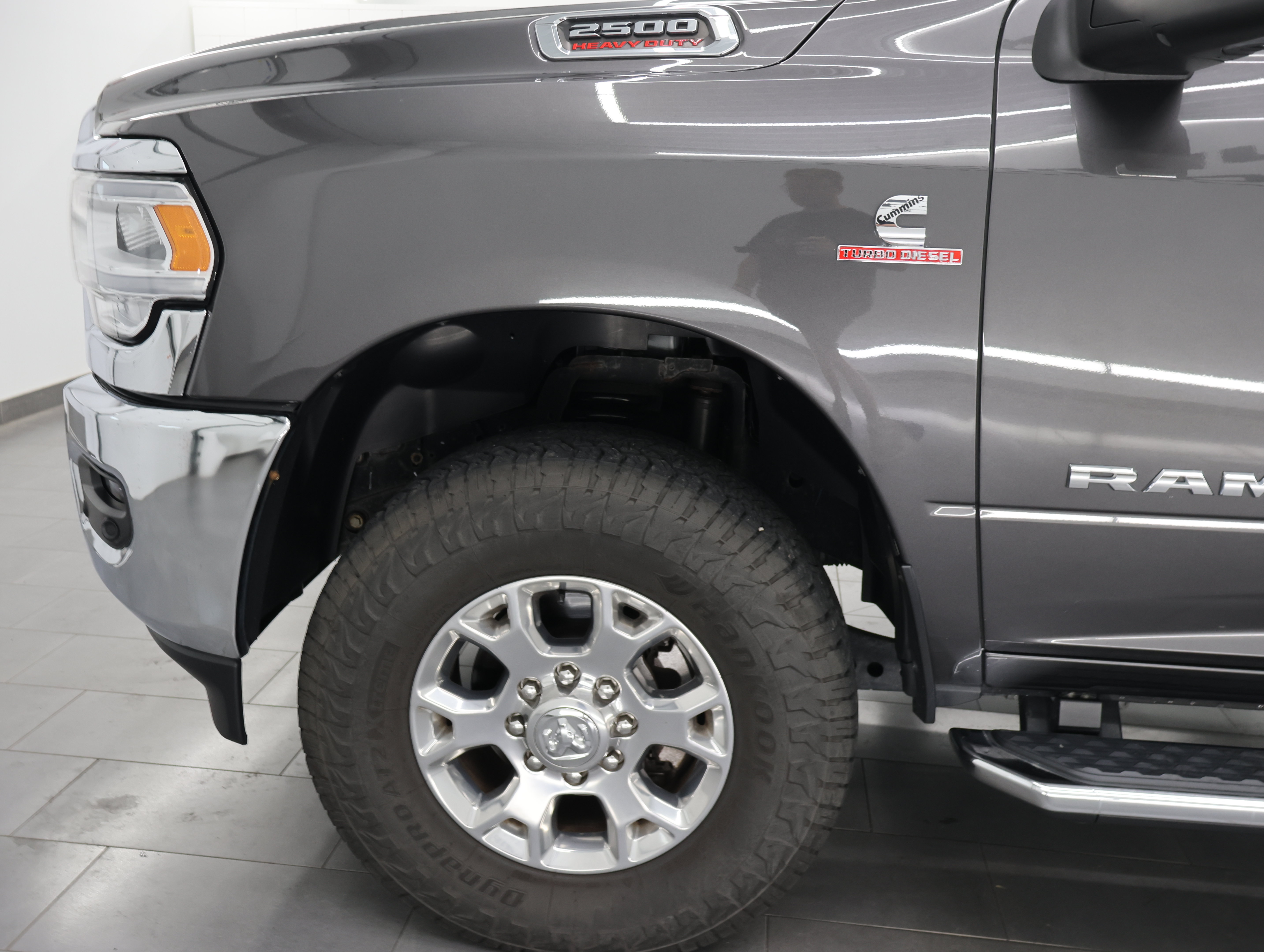 Used 2023 RAM 2500 Laramie AWD/4WD image 35