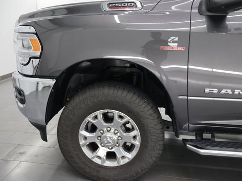 Used 2023 RAM 2500 Laramie AWD/4WD image 35