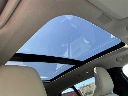 New 2026 Volvo XC40 B5 Ultra w/ Climate Package image 29