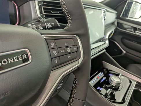 New 2026 Jeep Grand Wagoneer L Limited AWD/4WD image 21