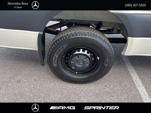 Used 2026 Mercedes-Benz Sprinter 2500 image 11