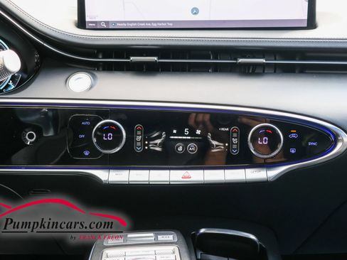 Used 2023 Genesis GV70 2.5T w/ Sport Prestige Package AWD/4WD image 36