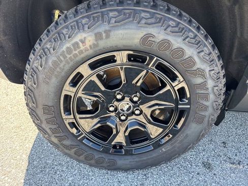 New 2025 Ford Bronco Sport Outer Banks w/ Sasquatch Outer Banks Package AWD/4WD image 21