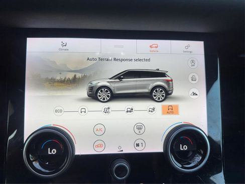 Used 2020 Land Rover Range Rover Evoque SE AWD/4WD image 29