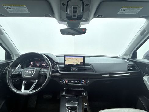 Used 2018 Audi Q5 Prestige w/ Prestige Package image 12