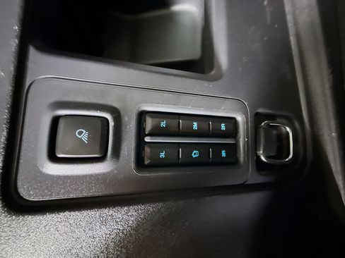 Used 2025 Ford Expedition Platinum w/ Driver's Package AWD/4WD image 44
