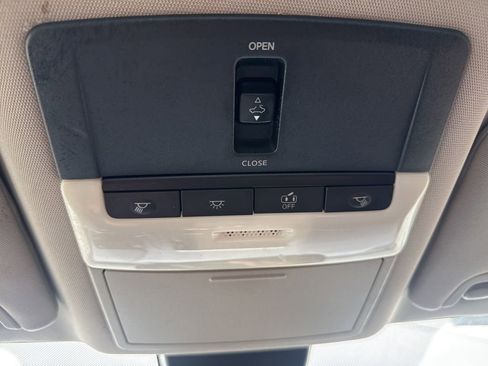 Used 2019 Nissan Altima 2.5 SV image 60