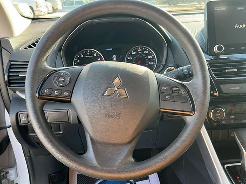 Used 2024 Mitsubishi Eclipse Cross LE image 14