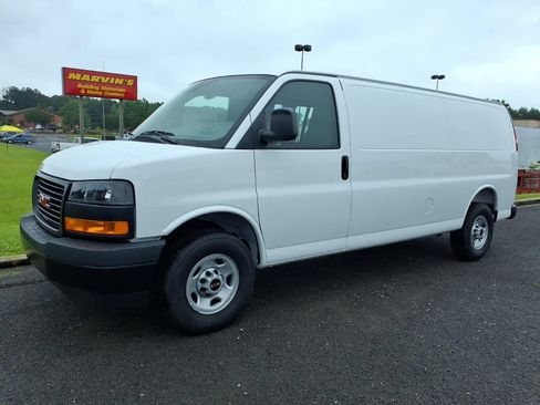 New 2026 GMC Savana 2500 Extended w/ Driver Convenience Package RWD image 4