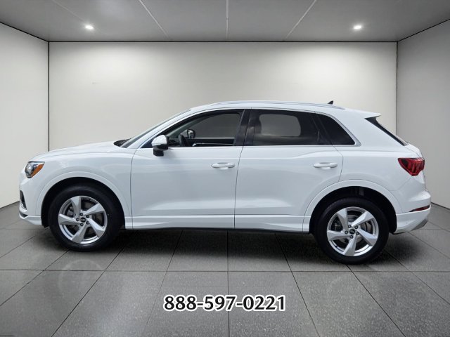 Used 2021 Audi Q3 2.0T Premium AWD/4WD image 2