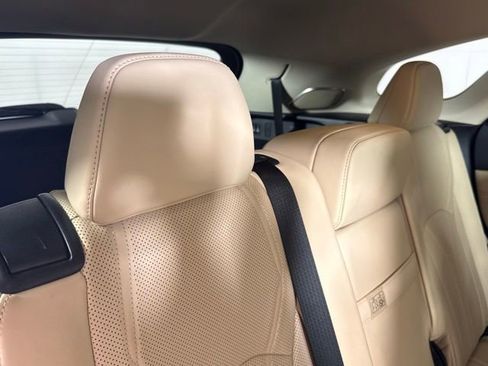 Used 2022 Lexus RX 350L Luxury w/ Accessory Package (Z1) FWD image 31