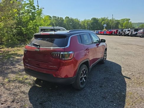 Used 2025 Jeep Compass Limited AWD/4WD image 3