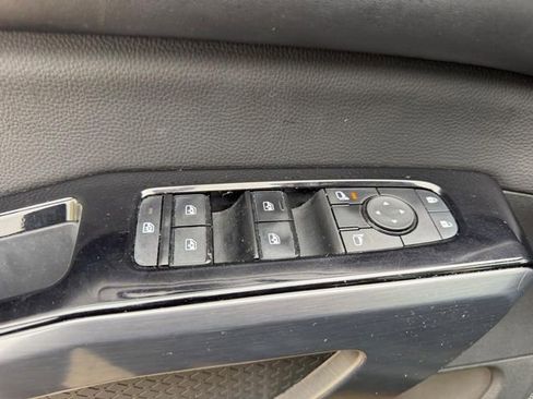 Used 2023 Nissan Pathfinder SL w/ SL Premium Package image 20