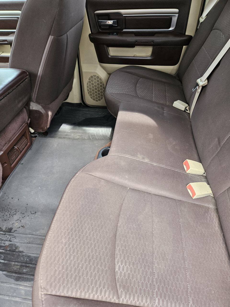Used 2015 RAM 2500 SLT w/ Protection Group AWD/4WD image 7