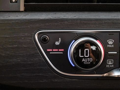 Used 2018 Audi A4 2.0T Ultra Premium Plus w/ Premium Plus Package image 24