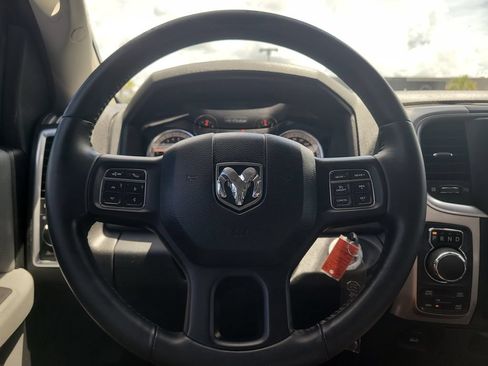 Used 2018 RAM 1500 Big Horn AWD/4WD image 32