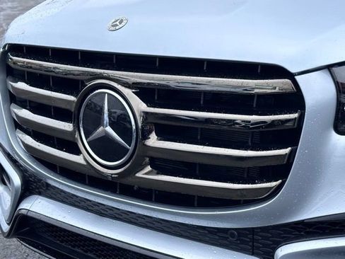 Certified 2025 Mercedes-Benz GLS 450 4MATIC image 3
